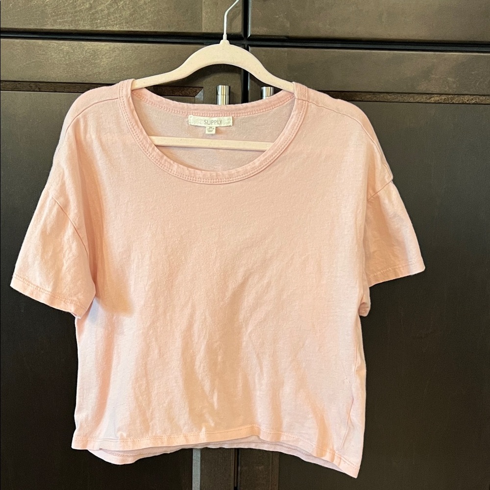 Girls  Z Supply. Pink Crop Top size medium 10-12 normal wash wear